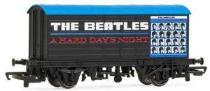 A HARD DAY'S NIGHT TRAIN WAGON