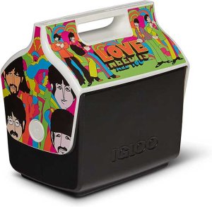 IGLOO YELLOW SUB "LOVE" 7 QT COOLER
