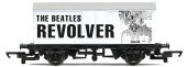 REVOLVER TRAIN WAGON