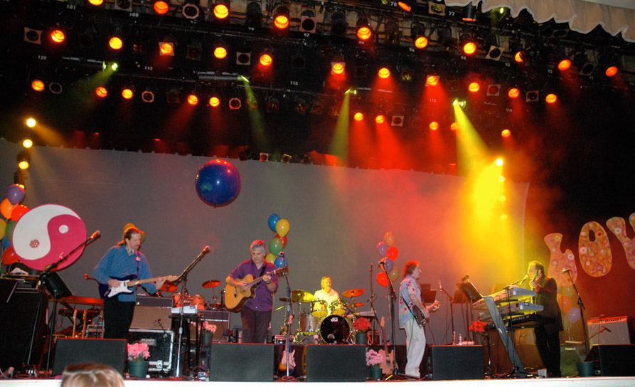 Liverpool and our many special guests in Las Vegas for a Beatles celebration on the strip – Las Vegas `07