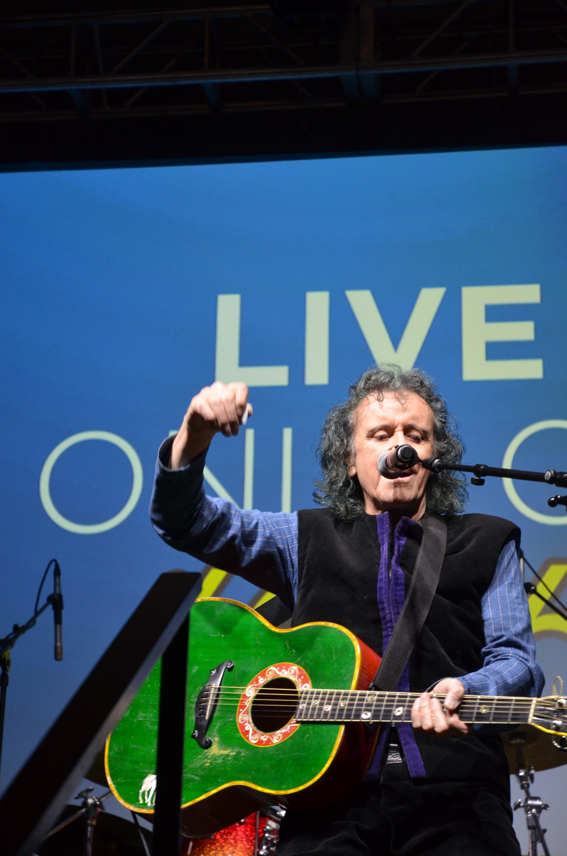 Fest headliner Donovan gets the crowd going on Saturday.